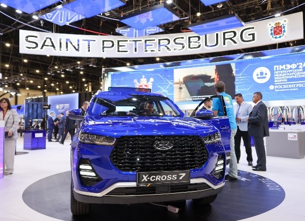 «Автозавод Санкт-Петербург» выпустил новую модель Xcite X-Cross 8 с ценой в 3,4 млн рублей