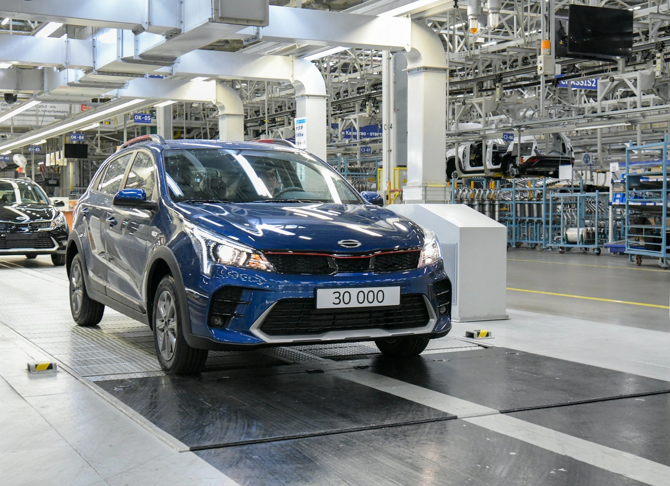 С конвейера завода в Санкт-Петербурге сошло 10 тысяч новых кроссоверов XCITE X-Cross 7