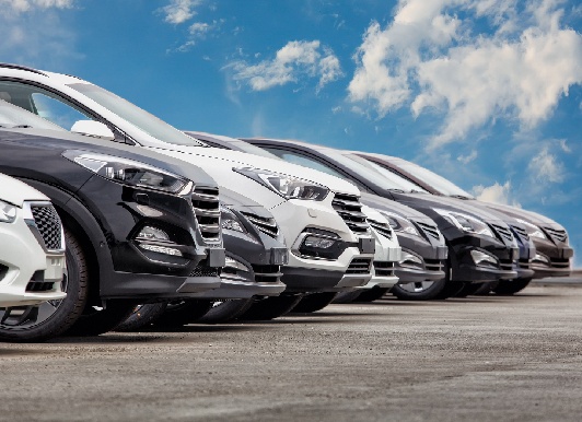 Минпромторг добавил Lada Largus и XCite X-Cross 7 в список авто для госслужащих