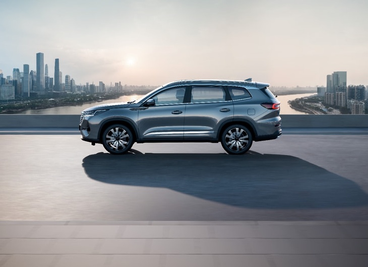 Chery Tiggo 8 превращается в Xcite X-Cross 8: российский кроссовер с китайскими корнями